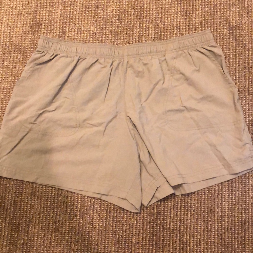 Tan Columbia Women’s shorts